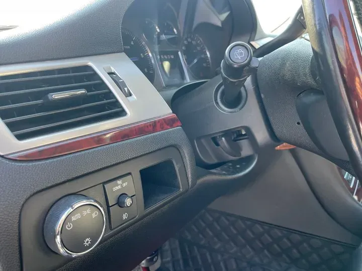 2008 Cadillac ESCALADE 6.2L 409HP V8 6AT,autocango,china used car exporter,china ev exporter,chinese used car exporter,chinese used ev exporter