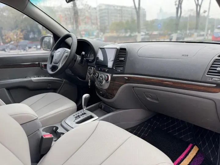 2012 Hyundai Santafe Classic 2.4L 174HP L4 6AT,autocango,china used car exporter,china ev exporter,chinese used car exporter,chinese used ev exporter