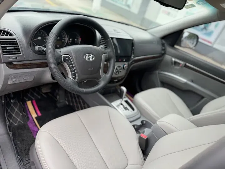 2012 Hyundai Santafe Classic 2.4L 174HP L4 6AT,autocango,china used car exporter,china ev exporter,chinese used car exporter,chinese used ev exporter