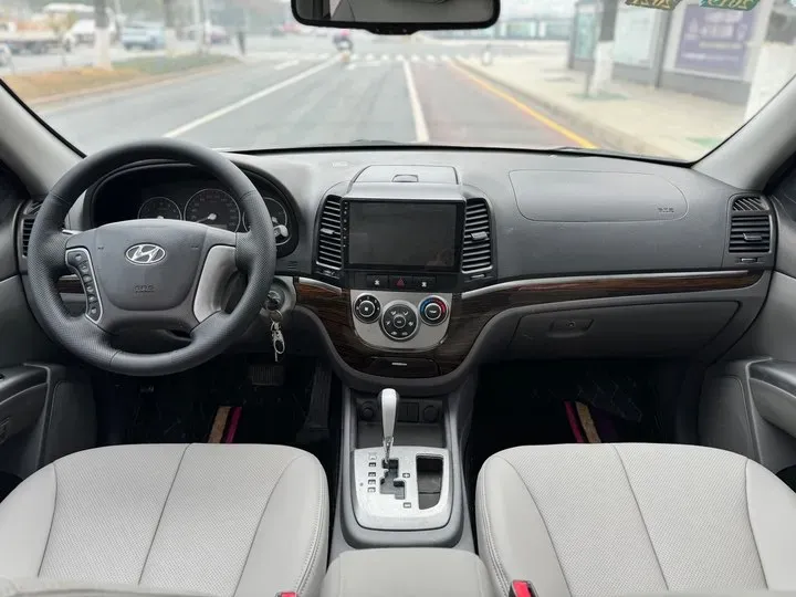 2012 Hyundai Santafe Classic 2.4L 174HP L4 6AT,autocango,china used car exporter,china ev exporter,chinese used car exporter,chinese used ev exporter