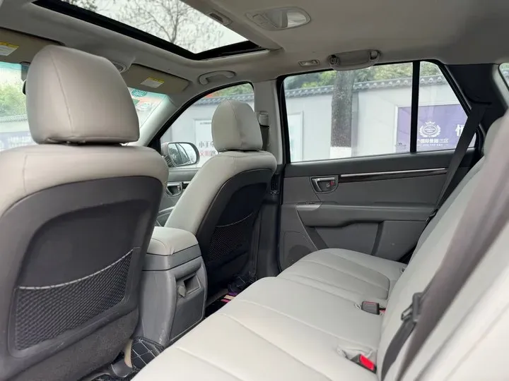 2012 Hyundai Santafe Classic 2.4L 174HP L4 6AT,autocango,china used car exporter,china ev exporter,chinese used car exporter,chinese used ev exporter