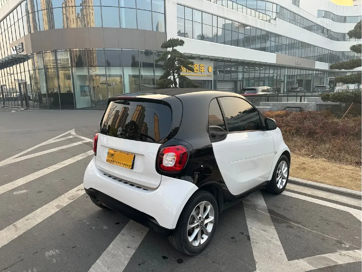 2015 Smart smart fortwo 1.0L 71HP L3 6DCT,autocango,china used car exporter,china ev exporter,chinese used car exporter,chinese used ev exporter