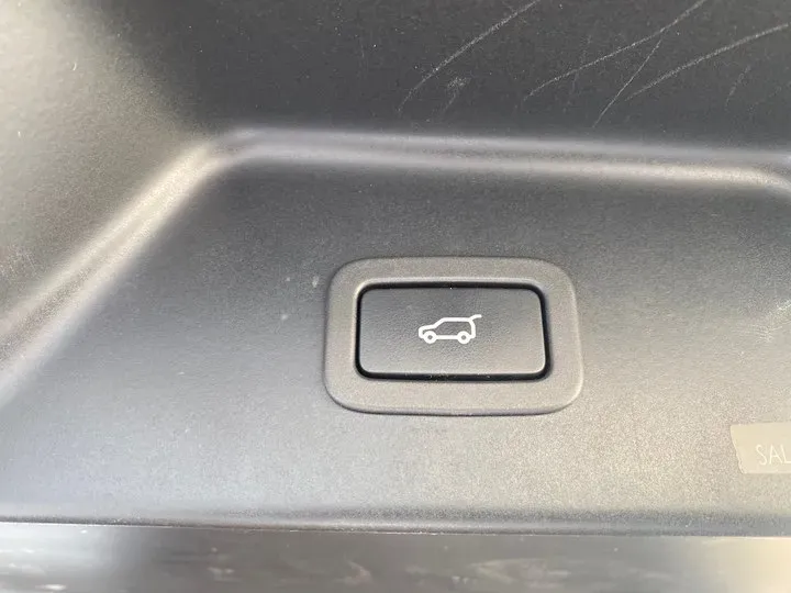 2020 Mansory Range Rover 3.0T 400HP L6 8AT,autocango,china used car exporter,china ev exporter,chinese used car exporter,chinese used ev exporter