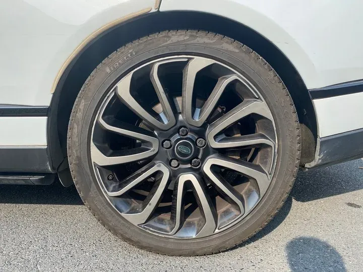 2020 Mansory Range Rover 3.0T 400HP L6 8AT,autocango,china used car exporter,china ev exporter,chinese used car exporter,chinese used ev exporter