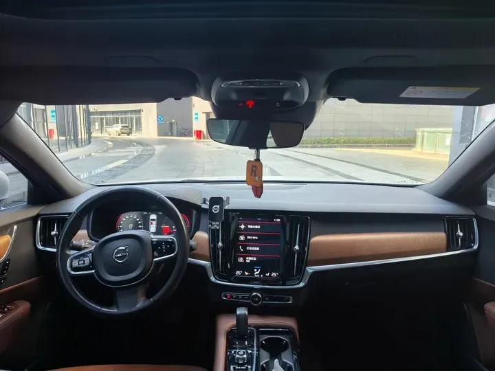 2021 Volvo S90 2.0T 303HP L4 8AT PHEV 11.6KWH,autocango,china used car exporter,china ev exporter,chinese used car exporter,chinese used ev exporter