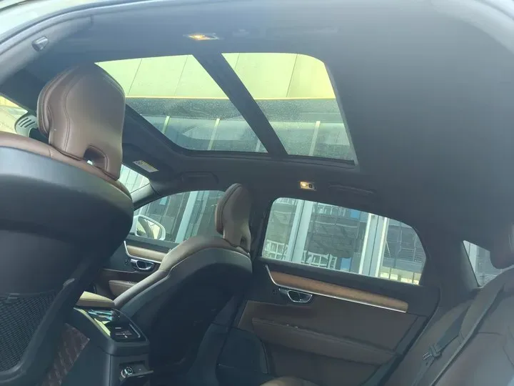 2021 Volvo S90 2.0T 303HP L4 8AT PHEV 11.6KWH,autocango,china used car exporter,china ev exporter,chinese used car exporter,chinese used ev exporter