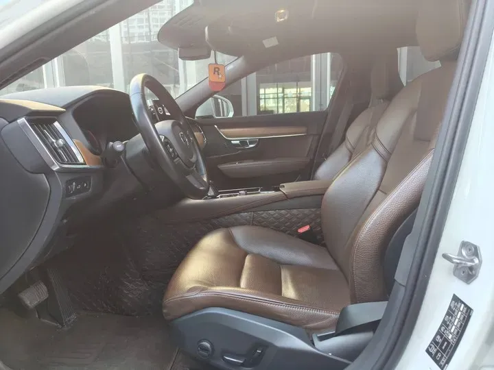 2021 Volvo S90 2.0T 303HP L4 8AT PHEV 11.6KWH,autocango,china used car exporter,china ev exporter,chinese used car exporter,chinese used ev exporter