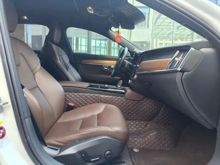 2021 Volvo S90 2.0T 303HP L4 8AT PHEV 11.6KWH,autocango,china used car exporter,china ev exporter,chinese used car exporter,chinese used ev exporter