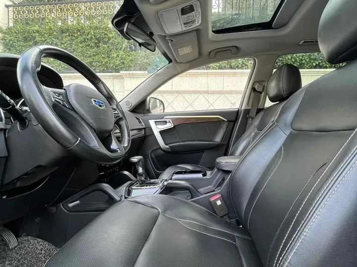 2014 Geely HaoQing SUV 2.4L 162HP L4 6AT,autocango,china used car exporter,china ev exporter,chinese used car exporter,chinese used ev exporter