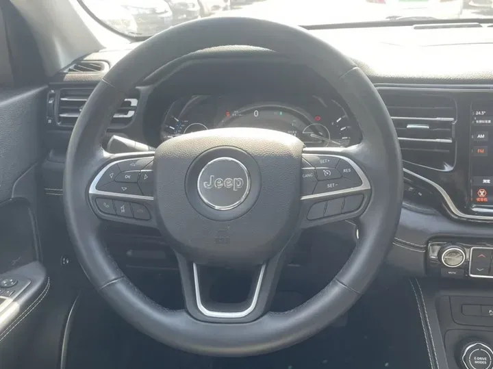 2020 Jeep Commander 2.0T 230HP L4 E-CVT PHEV 12.95KWH,autocango,china used car exporter,china ev exporter,chinese used car exporter,chinese used ev exporter