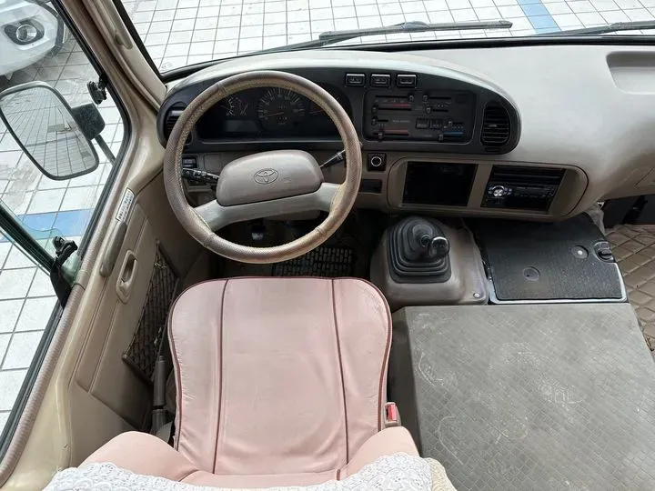 2007 Toyota Coaster 4.0T 136HP L4 5MT,autocango,china used car exporter,china ev exporter,chinese used car exporter,chinese used ev exporter