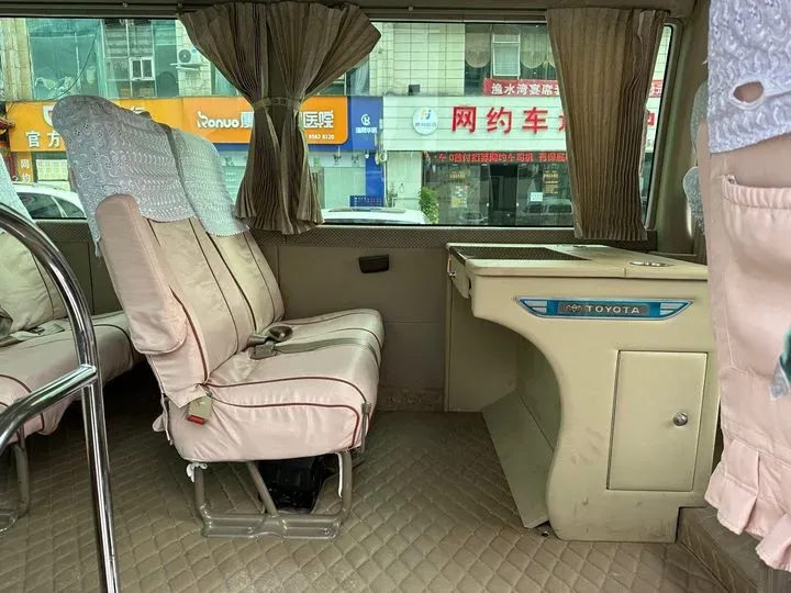 2007 Toyota Coaster 4.0T 136HP L4 5MT,autocango,china used car exporter,china ev exporter,chinese used car exporter,chinese used ev exporter