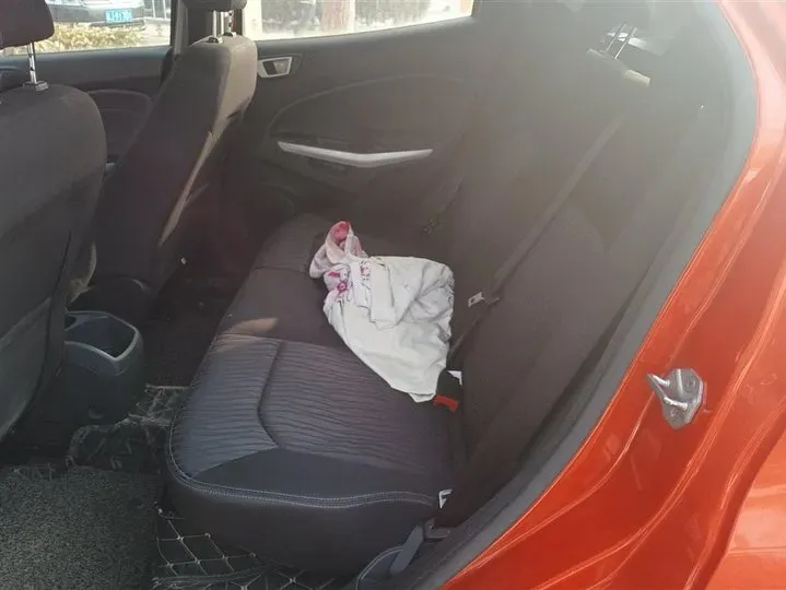 2013 Ford EcoSport 1.5L 110HP L4 6DCT,autocango,china used car exporter,china ev exporter,chinese used car exporter,chinese used ev exporter