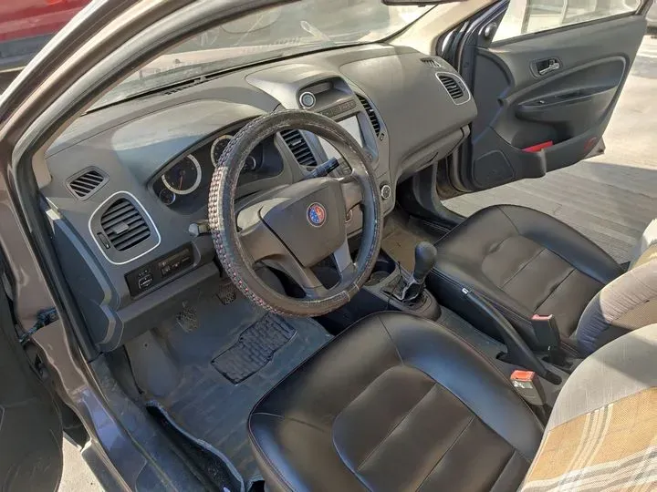 2016 Geely KingKong 1.5L 102HP L4 5MT,autocango,china used car exporter,china ev exporter,chinese used car exporter,chinese used ev exporter