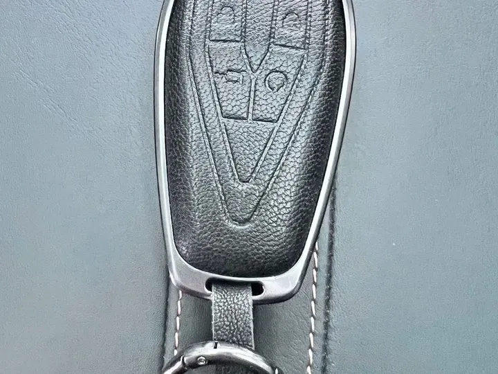 2022 ChangAn UNI-K iDD 1.5T 170HP L4 6TCT PHEV 30.74KWH,autocango,china used car exporter,china ev exporter,chinese used car exporter,chinese used ev exporter