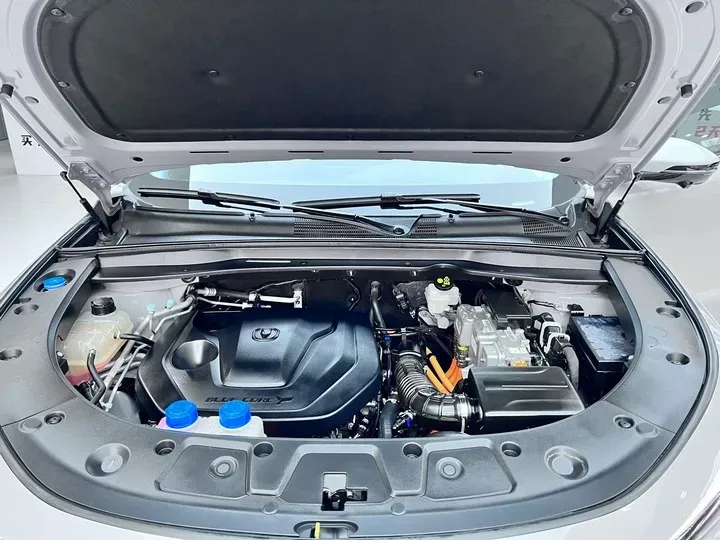 2022 ChangAn UNI-K iDD 1.5T 170HP L4 6TCT PHEV 30.74KWH,autocango,china used car exporter,china ev exporter,chinese used car exporter,chinese used ev exporter