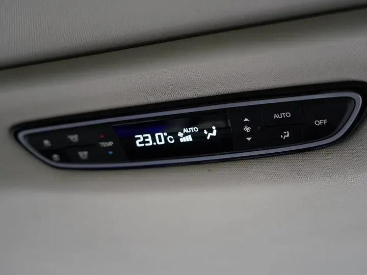 2020 GAC Trumpchi M8 2.0T 252HP L4 8AT,autocango,china used car exporter,china ev exporter,chinese used car exporter,chinese used ev exporter