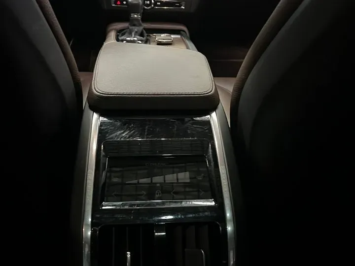 2018 Volvo S90 2.0T 254HP L4 8AT,autocango,china used car exporter,china ev exporter,chinese used car exporter,chinese used ev exporter