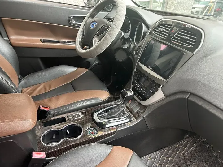 2015 GAC Trumpchi GS5 Super 1.8T 177HP L4 7DCT,autocango,china used car exporter,china ev exporter,chinese used car exporter,chinese used ev exporter