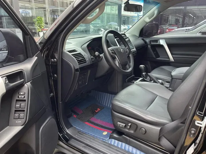 2010 Toyota Land Cruiser Prado 2.7L 163HP L4 5MT,autocango,china used car exporter,china ev exporter,chinese used car exporter,chinese used ev exporter