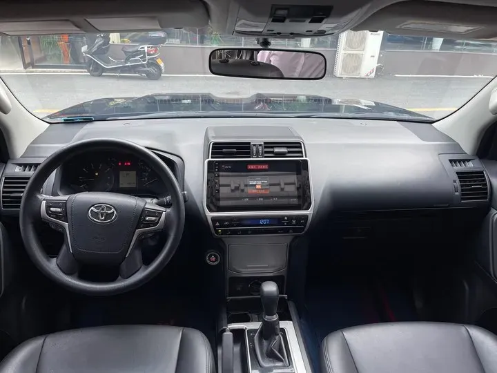 2010 Toyota Land Cruiser Prado 2.7L 163HP L4 5MT,autocango,china used car exporter,china ev exporter,chinese used car exporter,chinese used ev exporter