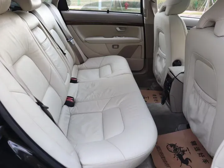 2006 Volvo S80 2.5T 200HP L5 6AT,autocango,china used car exporter,china ev exporter,chinese used car exporter,chinese used ev exporter