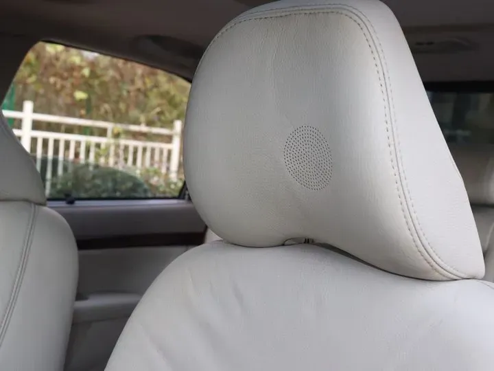 2006 Volvo S80 2.5T 200HP L5 6AT,autocango,china used car exporter,china ev exporter,chinese used car exporter,chinese used ev exporter