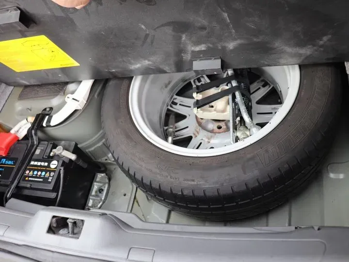 2006 Volvo S80 2.5T 200HP L5 6AT,autocango,china used car exporter,china ev exporter,chinese used car exporter,chinese used ev exporter