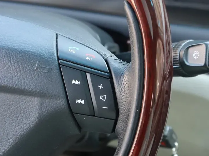 2006 Volvo S80 2.5T 200HP L5 6AT,autocango,china used car exporter,china ev exporter,chinese used car exporter,chinese used ev exporter