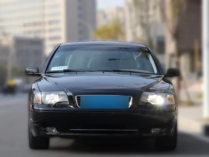 2006 Volvo S80 2.5T 200HP L5 6AT,autocango,china used car exporter,china ev exporter,chinese used car exporter,chinese used ev exporter