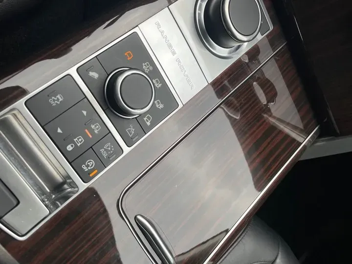 2020 Mansory Range Rover 3.0T 400HP L6 8AT,autocango,china used car exporter,china ev exporter,chinese used car exporter,chinese used ev exporter