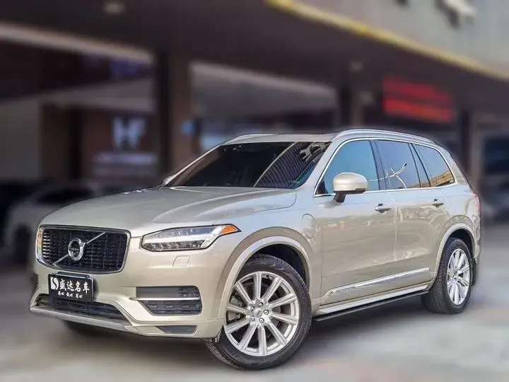 2017 Volvo XC90 2.0T 320HP L4 8AT PHEV 9.2KWH