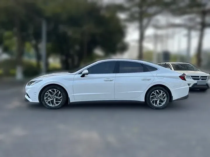 2020 Hyundai Sonata 1.5T 170HP L4 7DCT,autocango,china used car exporter,china ev exporter,chinese used car exporter,chinese used ev exporter