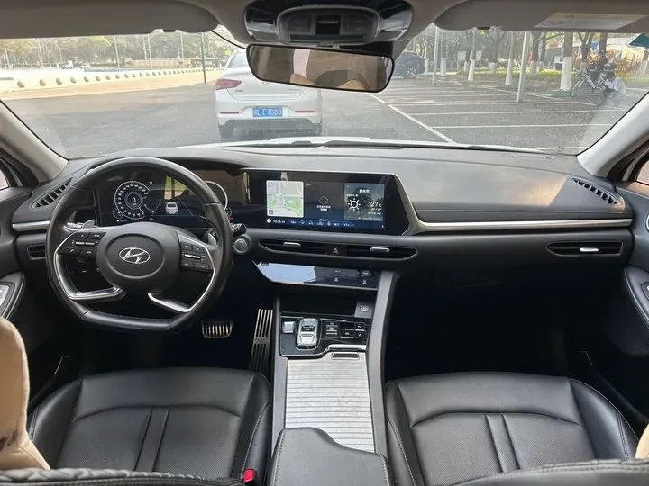 2020 Hyundai Sonata 1.5T 170HP L4 7DCT,autocango,china used car exporter,china ev exporter,chinese used car exporter,chinese used ev exporter