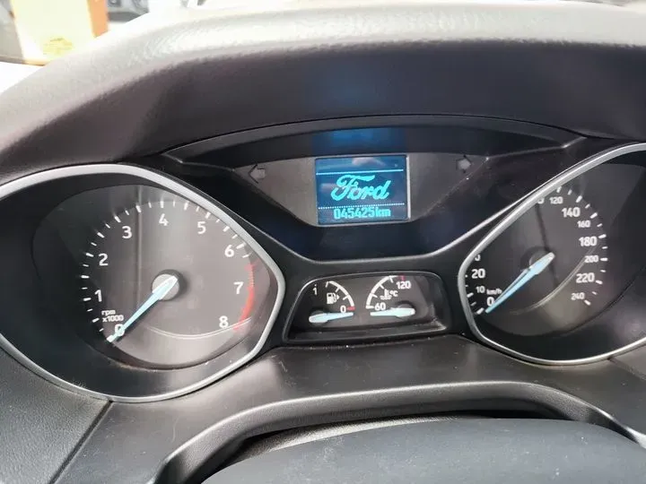 2017 Ford Focus 1.6L 125HP L4 6DCT,autocango,china used car exporter,china ev exporter,chinese used car exporter,chinese used ev exporter