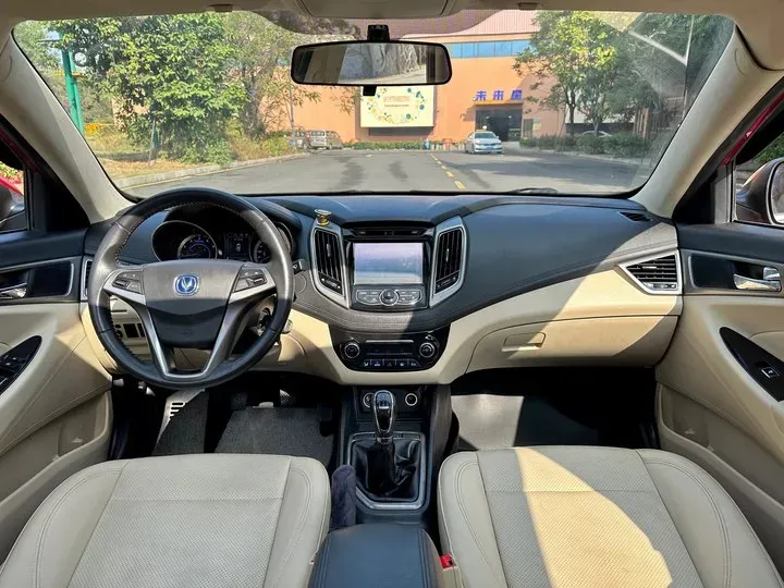 2015 ChangAn Eado 1.6L 125HP L4 5MT,autocango,china used car exporter,china ev exporter,chinese used car exporter,chinese used ev exporter