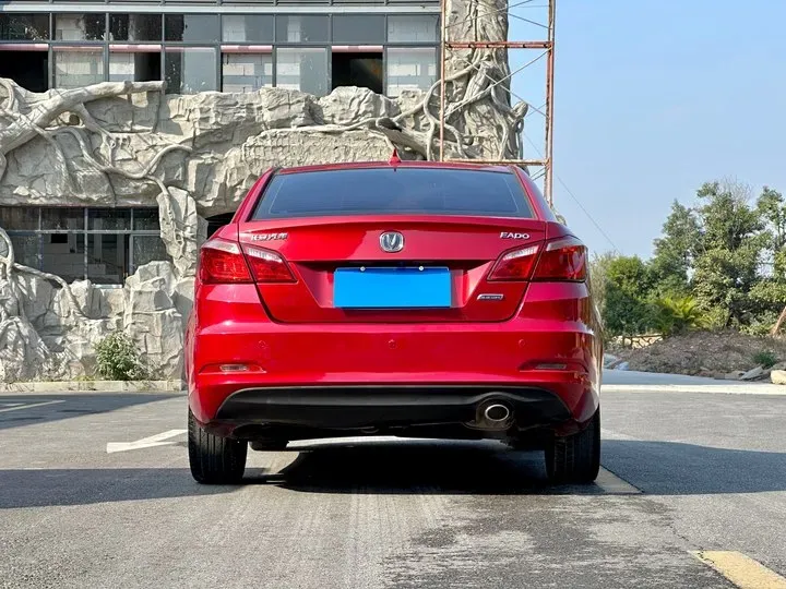 2015 ChangAn Eado 1.6L 125HP L4 5MT,autocango,china used car exporter,china ev exporter,chinese used car exporter,chinese used ev exporter