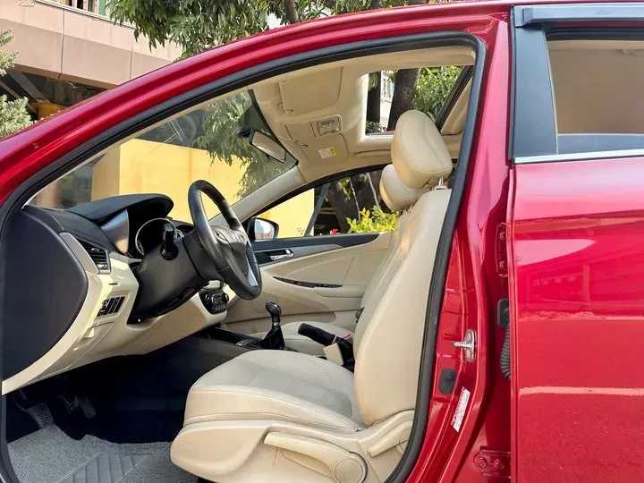 2015 ChangAn Eado 1.6L 125HP L4 5MT,autocango,china used car exporter,china ev exporter,chinese used car exporter,chinese used ev exporter