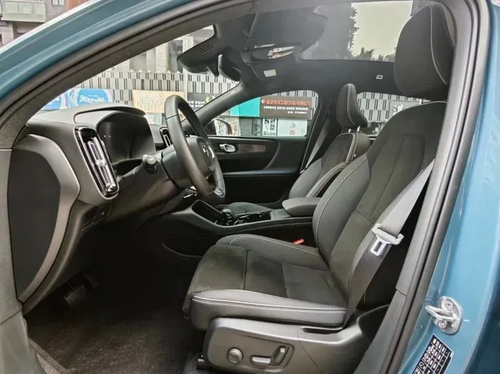 2022 Volvo C40 BEV 69KWH,autocango,china used car exporter,china ev exporter,chinese used car exporter,chinese used ev exporter