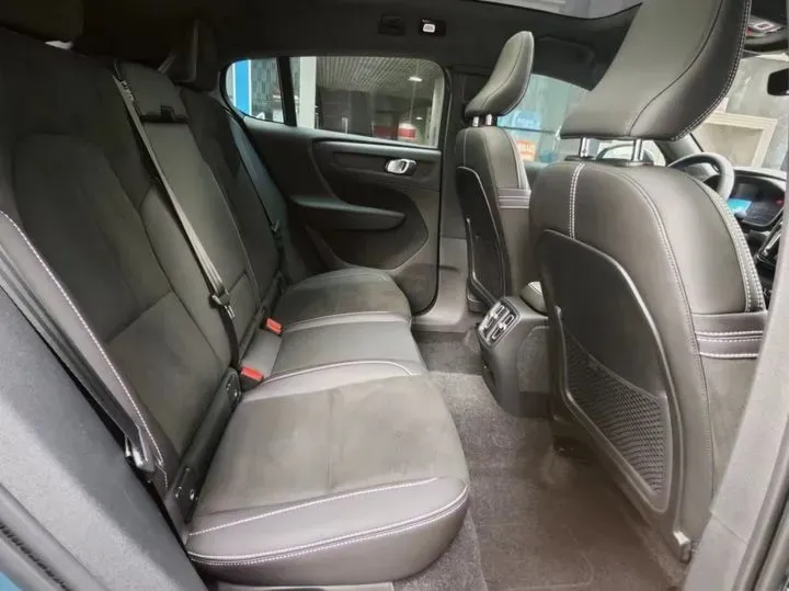 2022 Volvo C40 BEV 69KWH,autocango,china used car exporter,china ev exporter,chinese used car exporter,chinese used ev exporter