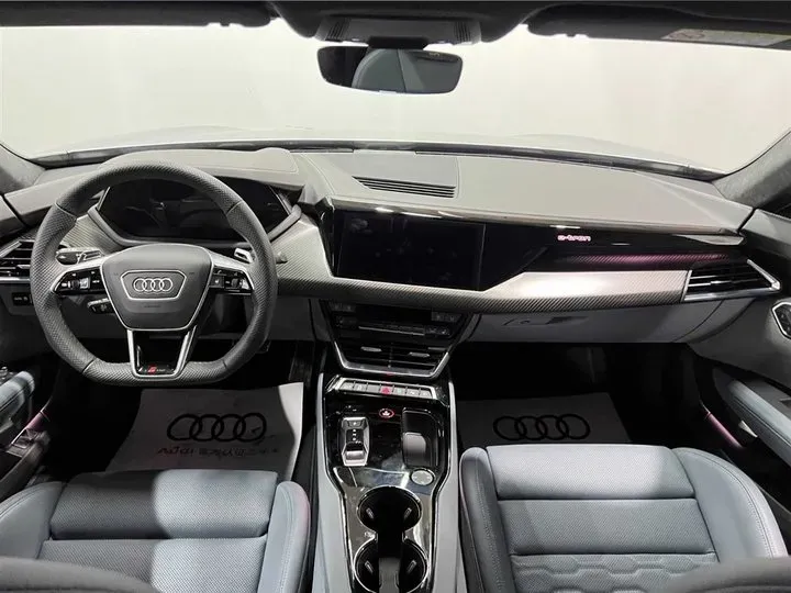 2023 Audi RS e-tron GT 2AT BEV 93.4KWH,autocango,china used car exporter,china ev exporter,chinese used car exporter,chinese used ev exporter