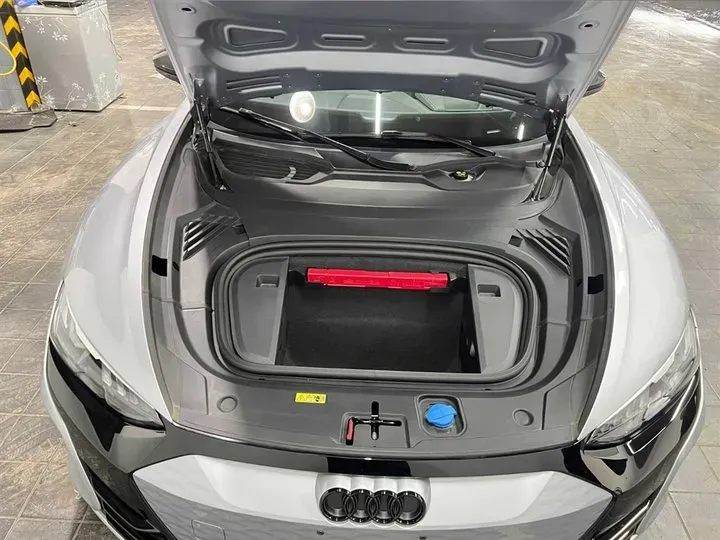 2023 Audi RS e-tron GT 2AT BEV 93.4KWH,autocango,china used car exporter,china ev exporter,chinese used car exporter,chinese used ev exporter
