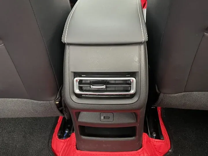 2021 ChangAn Eado 1.4T 160HP L4 7DCT,autocango,china used car exporter,china ev exporter,chinese used car exporter,chinese used ev exporter