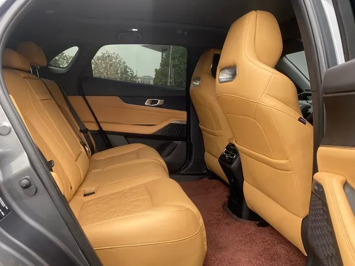 2021 ChangAn UNI-K 2.0T 233HP L4 8AT,autocango,china used car exporter,china ev exporter,chinese used car exporter,chinese used ev exporter