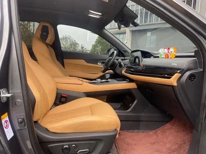 2021 ChangAn UNI-K 2.0T 233HP L4 8AT,autocango,china used car exporter,china ev exporter,chinese used car exporter,chinese used ev exporter