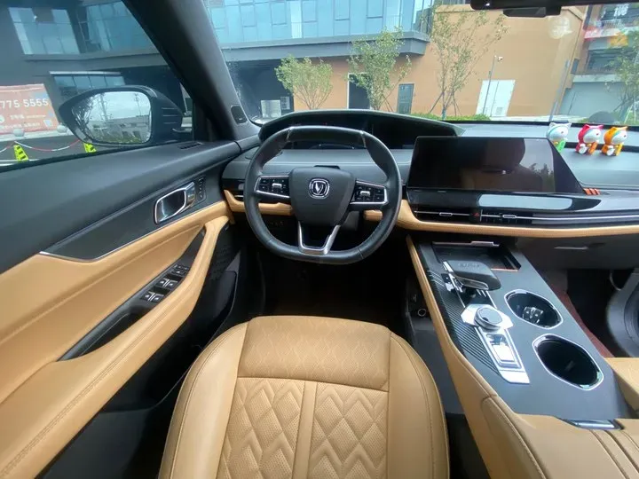 2021 ChangAn UNI-K 2.0T 233HP L4 8AT,autocango,china used car exporter,china ev exporter,chinese used car exporter,chinese used ev exporter