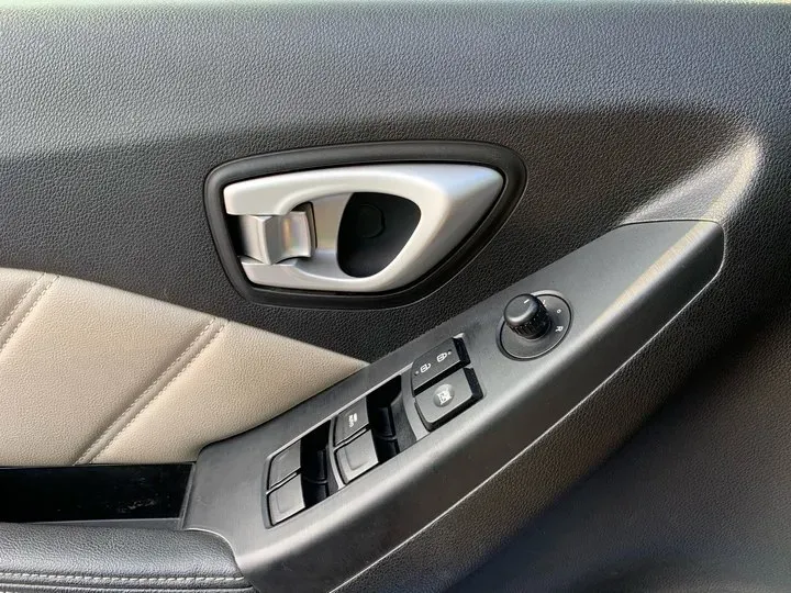 2014 GAC Trumpchi GA3S 1.6L 122HP L4 4AT,autocango,china used car exporter,china ev exporter,chinese used car exporter,chinese used ev exporter