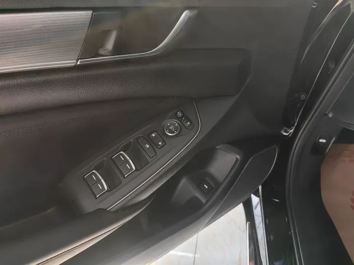 2022 Honda Accord 1.5T 194HP L4 CVT,autocango,china used car exporter,china ev exporter,chinese used car exporter,chinese used ev exporter