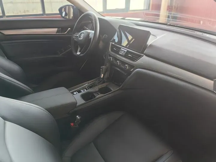 2022 Honda Accord 1.5T 194HP L4 CVT,autocango,china used car exporter,china ev exporter,chinese used car exporter,chinese used ev exporter