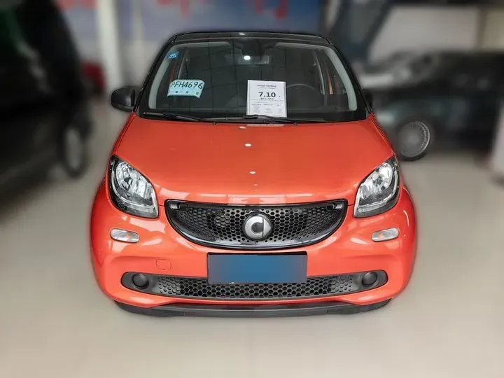 2016 Smart smart forfour 1.0L 71HP L3 6DCT,autocango,china used car exporter,china ev exporter,chinese used car exporter,chinese used ev exporter